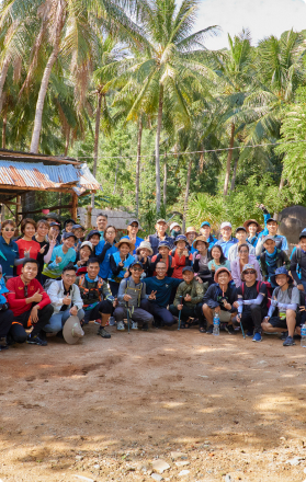 Two exclusive routes: 8 Nang Tien and Ngu Long Cong Chua