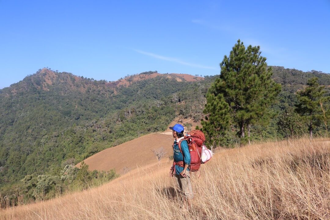 balo trợ lực là dụng cụ không thể thiếu khi đi trekking