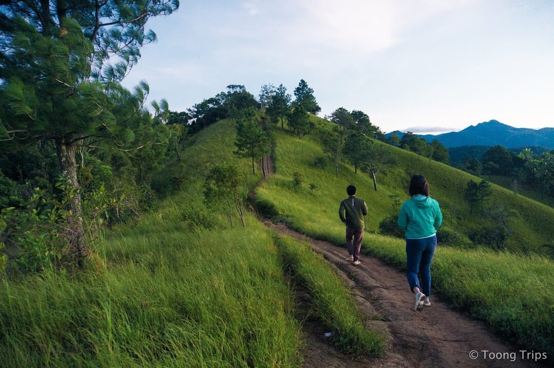 một trong những lưu ý khi đi trekking là chọn cung đường vừa sức
