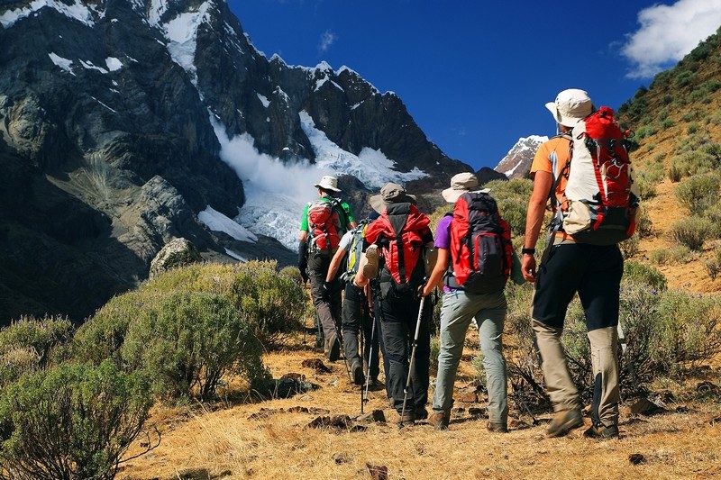 quần áo - trang phục đi trekking không thể thiếu