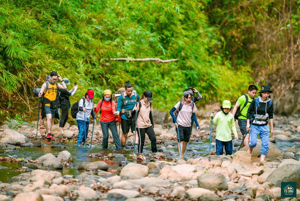 Bạn sẽ an toàn hơn khi có sự đồng hành của guide 