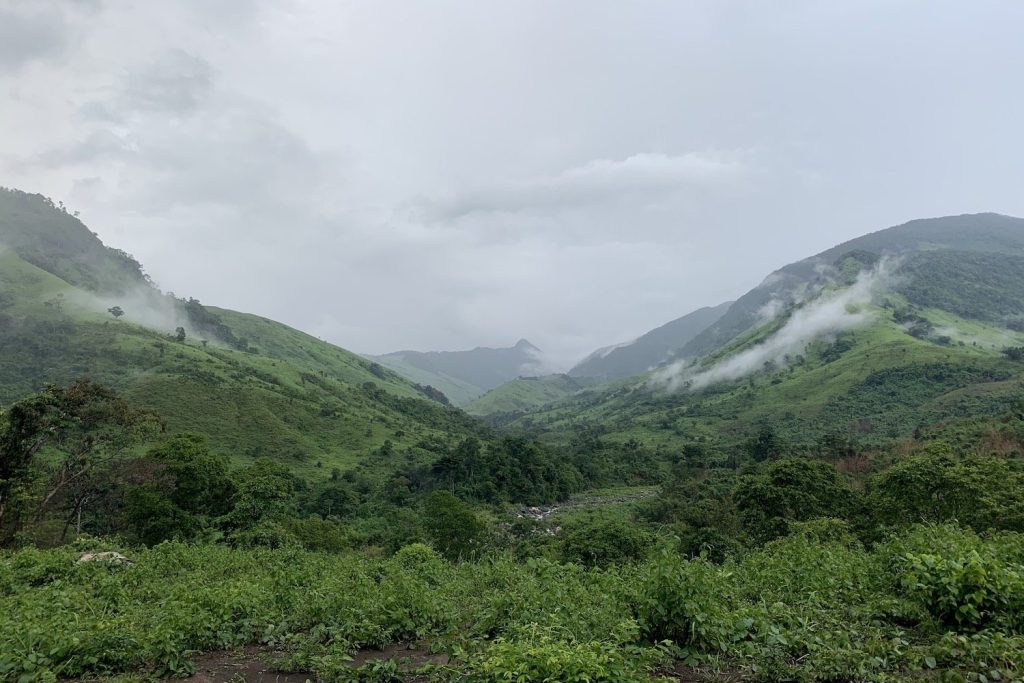 Cảm nhận vẻ đẹp của thiên nhiên qua lăng kính của bản thân khi tham gia bộ môn trekking