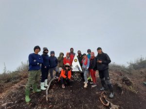 Trekking-Ky-Quan-San-cùng-với-Tổ-Ong