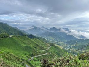 Quang-cảnh-xung-quanh-Lảo-Thẩn