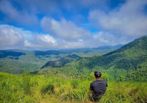 Những-dãy-núi-xanh-ngắt-trùng-trùng-điệp-điệp
