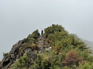 Niềm-tự-hào-khi-chinh-phục-được-đỉnh-núi