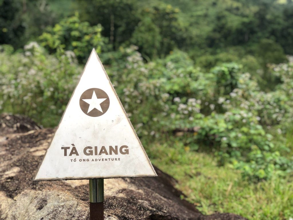 Chóp kim loại Tà Giang