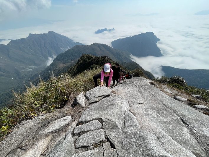 Trekking Bạch Mộc Lương Tử  cùng Tổ Ong Adventure