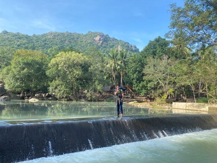 Khách Tổ Ong hiking Ngũ Long Công Chúa