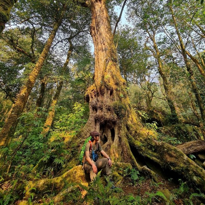 Trekking khám phá thiên nhiên hoang sơ