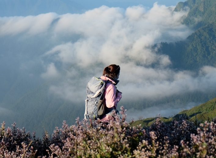 Lựa chọn balo chuyên dụng cho tour trekking