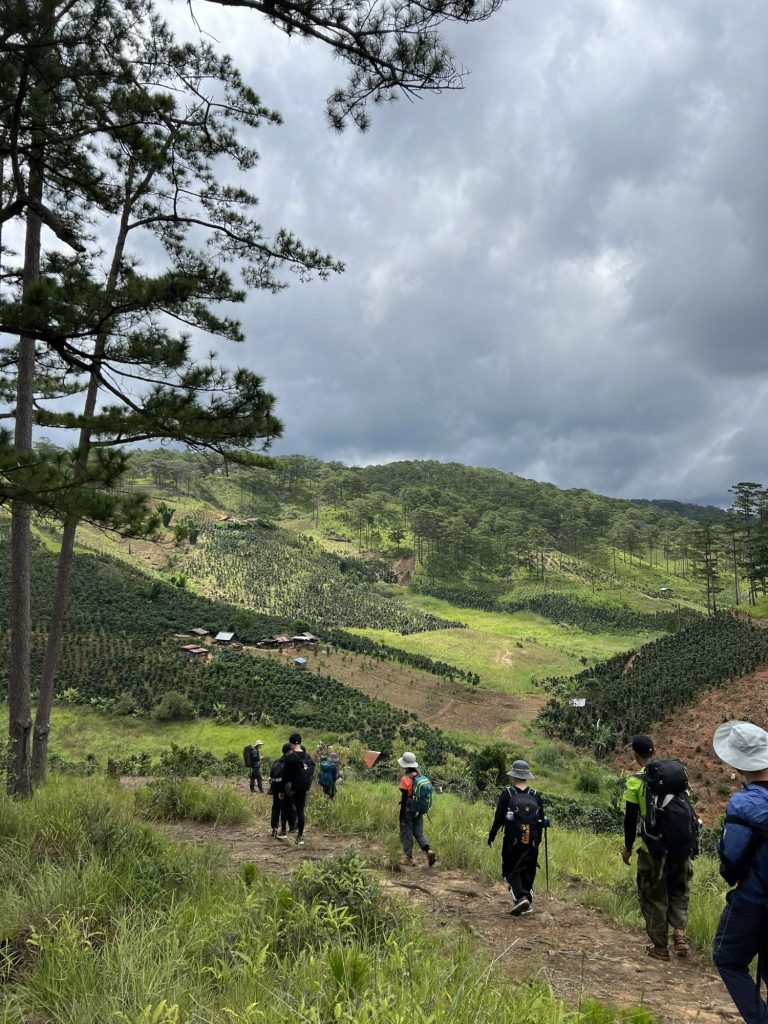 Mountain hiking Bidoup Núi Bà