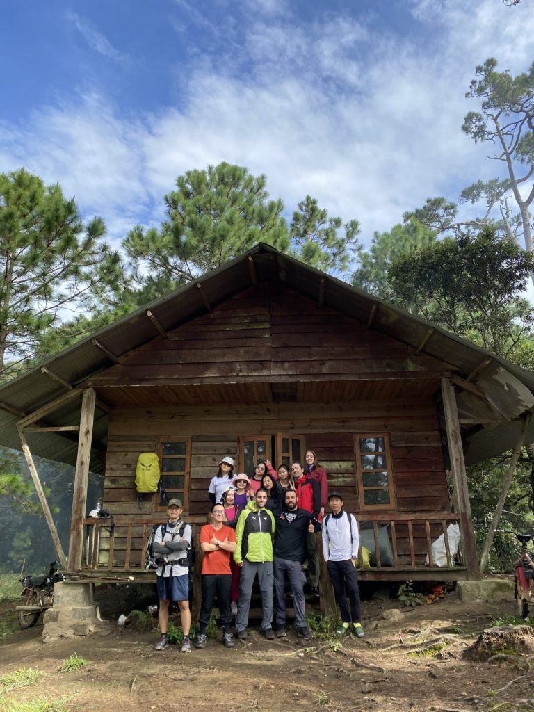 Tổ Ong Adventure - đơn vị cung cấp tour uy tín hàng đầu 