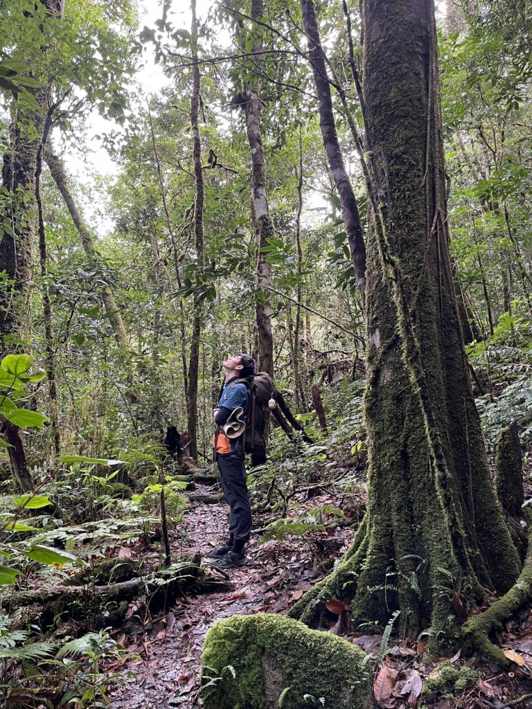 Mountain hiking Bidoup Núi Bà