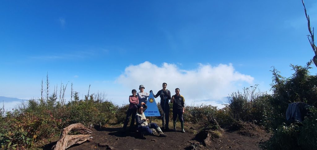 Giữ ấm cơ thể khi trekking núi cao