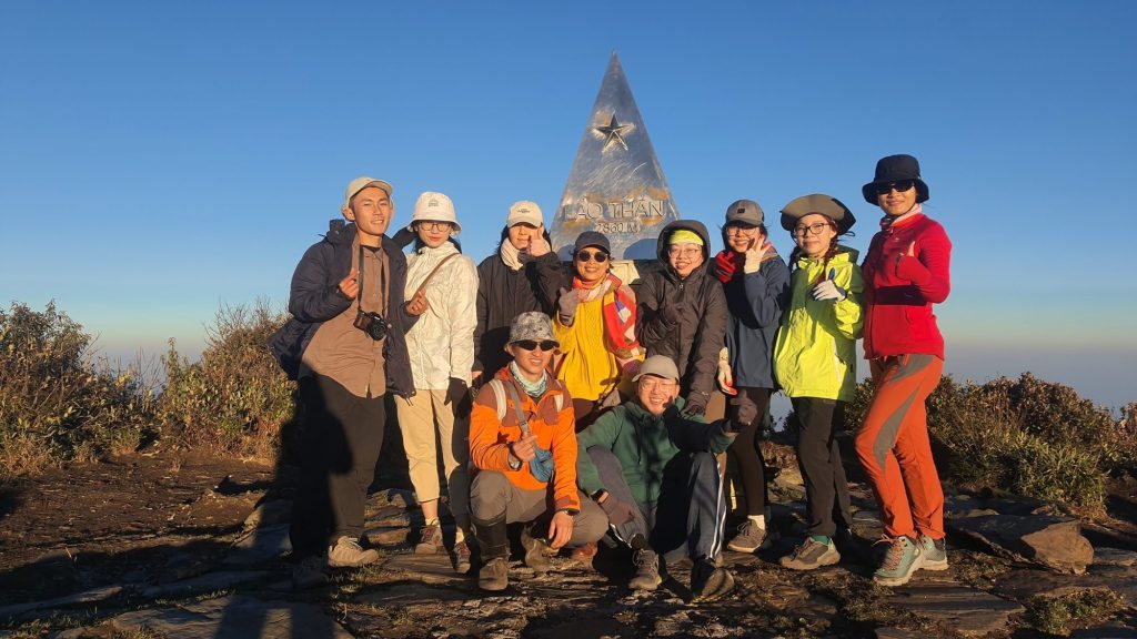 Chuyến đi trekking Lảo Thẩn ngắm hoa Tây Bắc