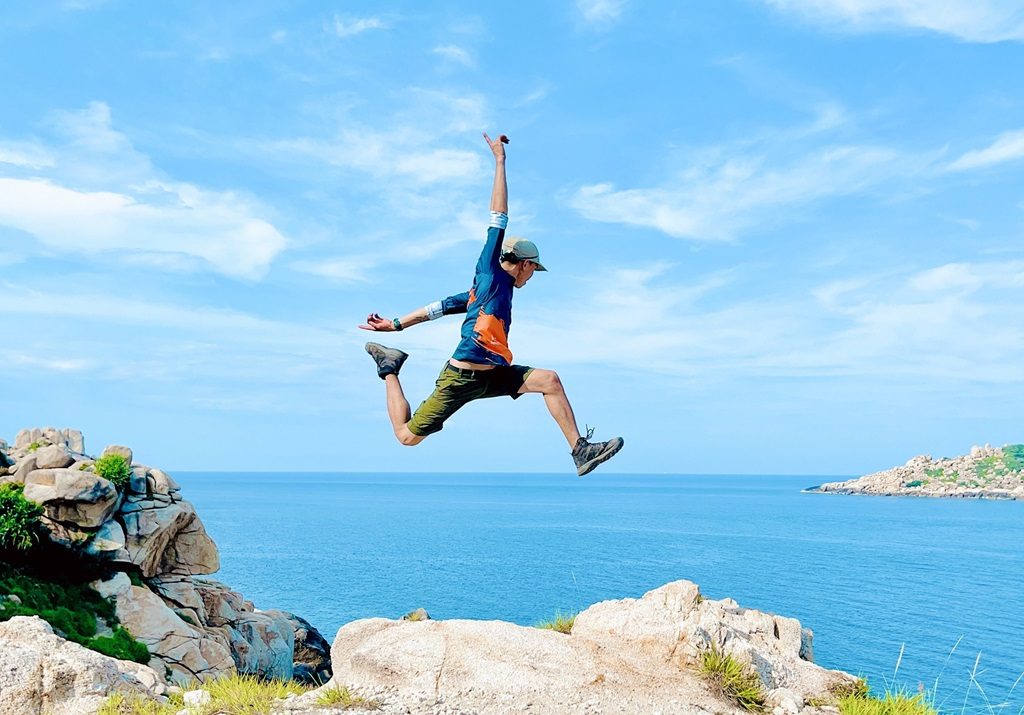 Dáng pose hình hot trend nhất trong mỗi chuyến hiking