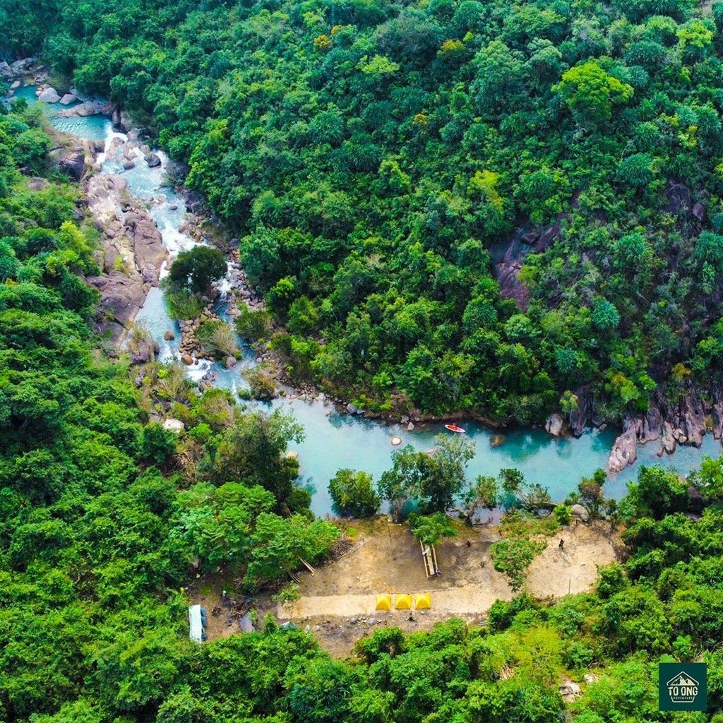 Khám phá hệ sinh thái phong phú tại tour Ngũ Long Công Chúa 