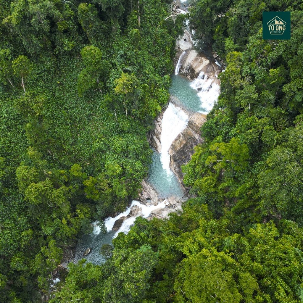 Chinh phục Thác 3 Tầng và thư giãn tại Campsite "xịn sò"